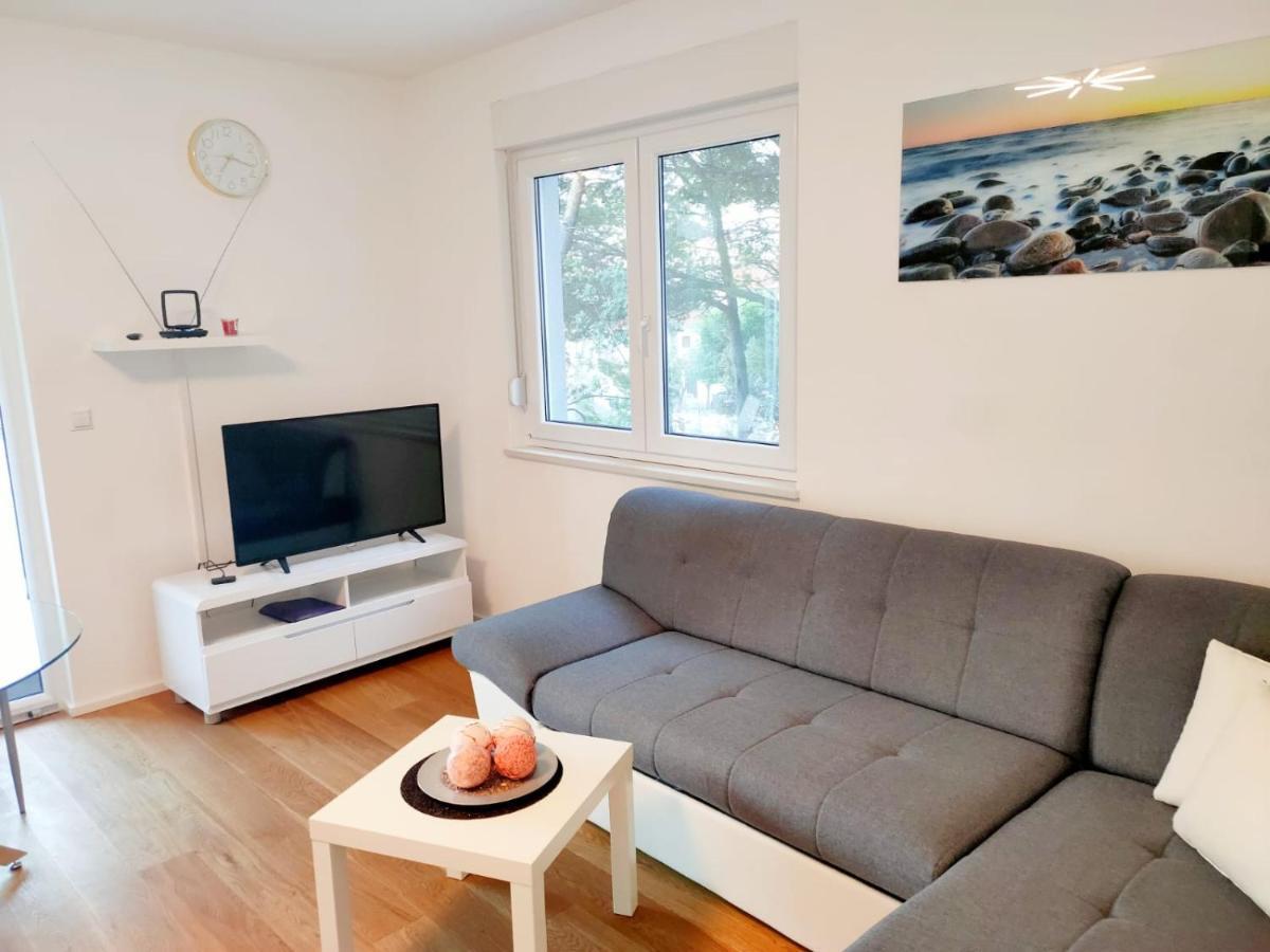 Apartments Elin Оміш Екстер'єр фото